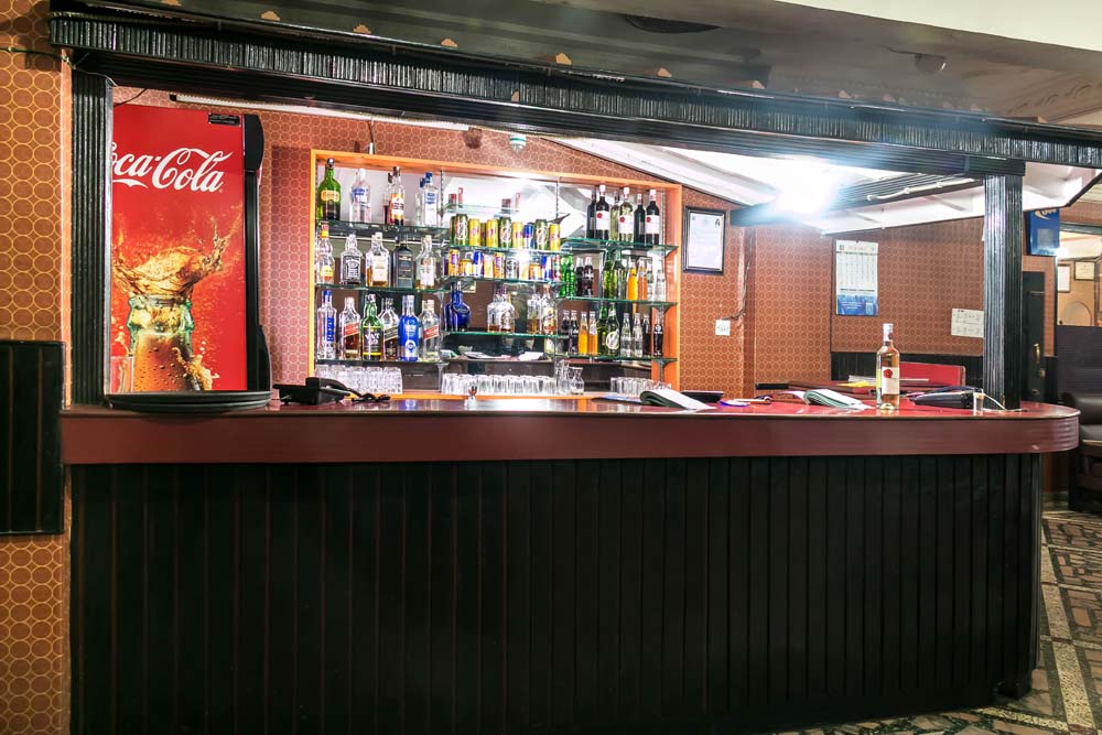 Bar1.jpg